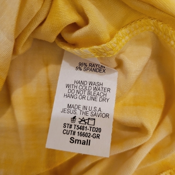 Tri Colored Tie Dye 3/4 Sleeved Tunic Top - Picture 13 of 13